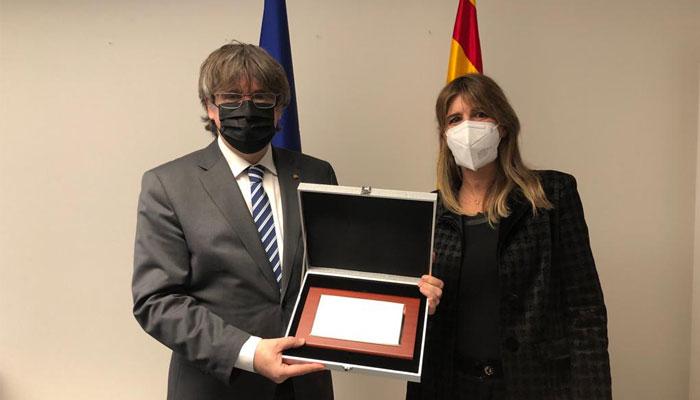 Entrega del Pelló de Plata a Carles Puigdemont