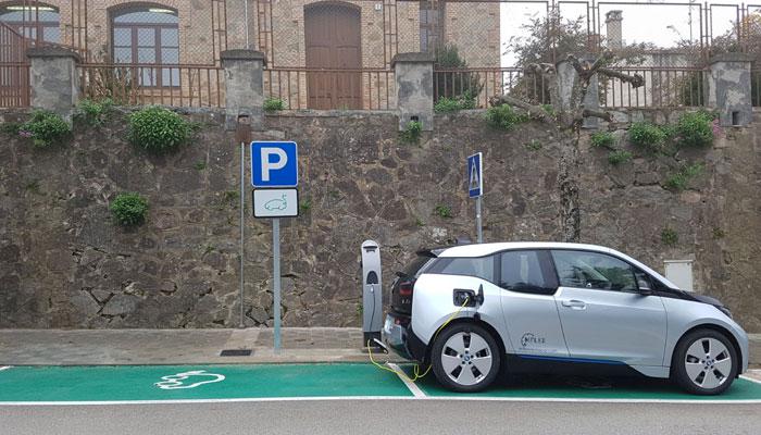 Viladrau punt recàrrega cotxe elèctric